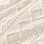 Tufted comforter detail, Ivory