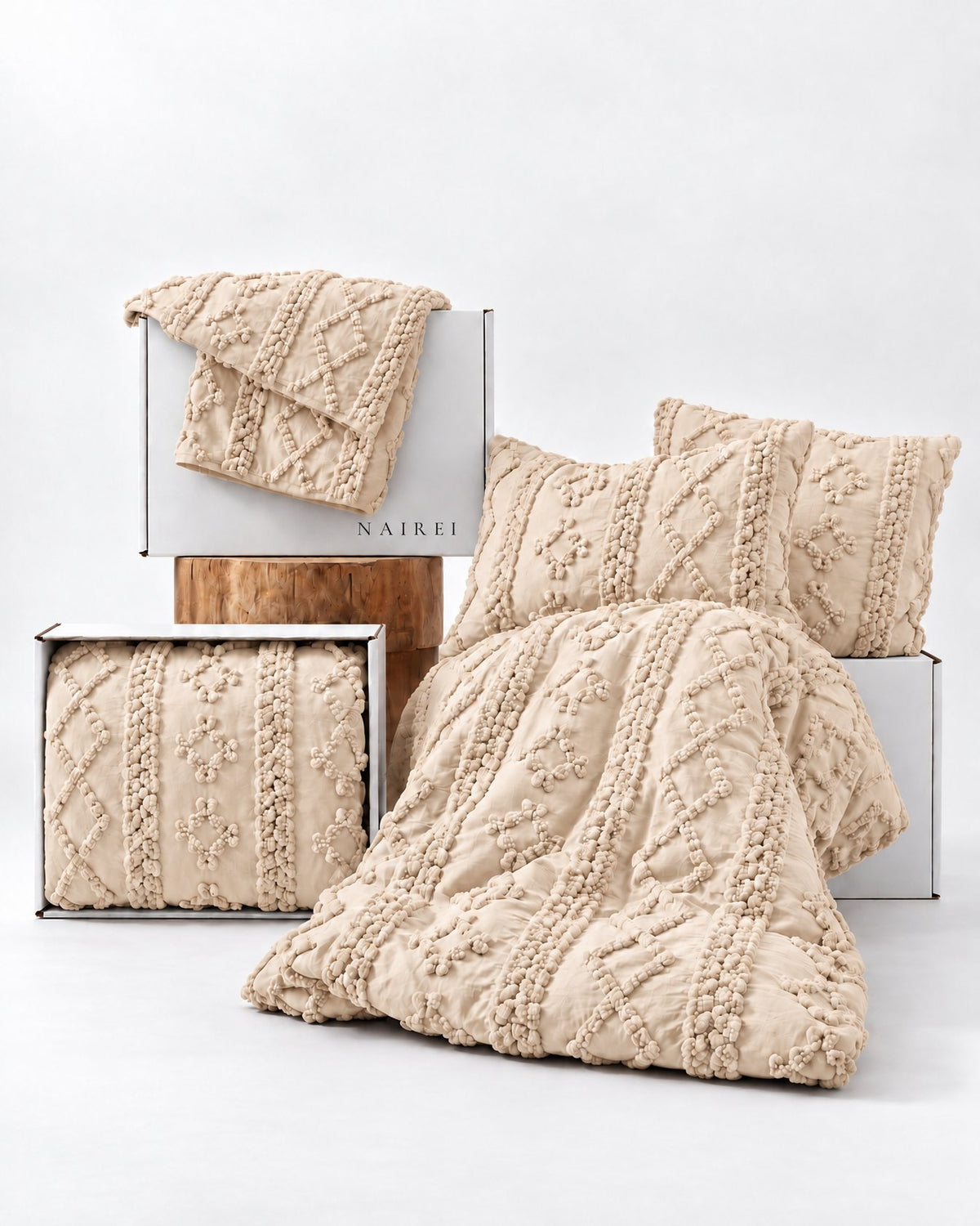 Tufted comforter detail, Oatmilk