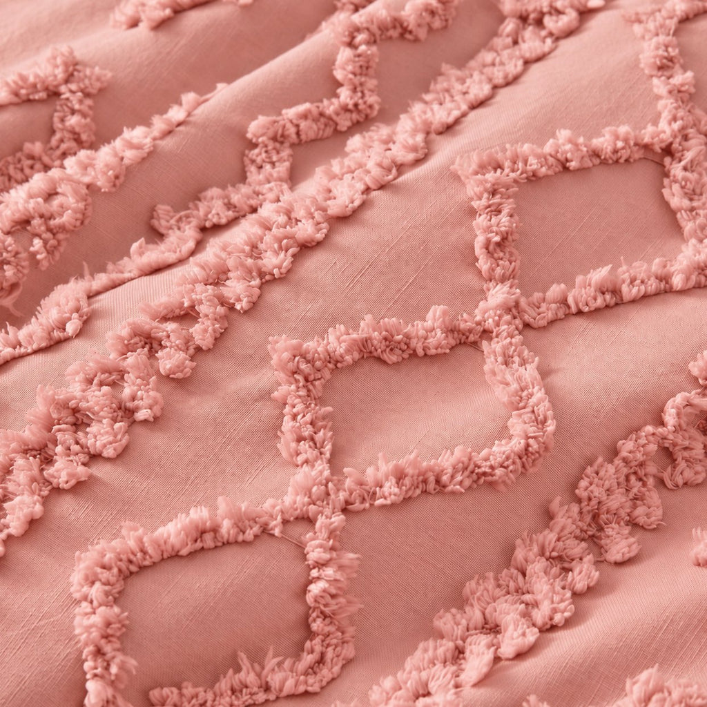 Tufted comforter detail, Pink
